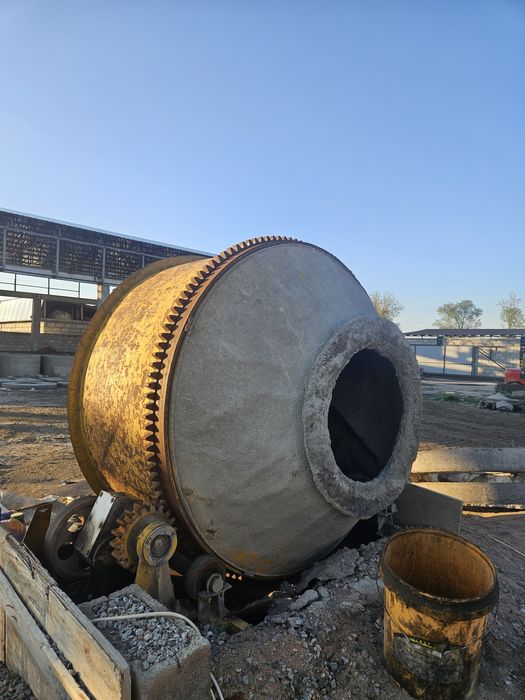 Продам Бетонамешалку