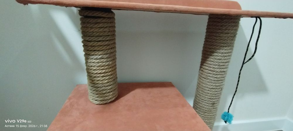 Домик для кошки новый за 10000