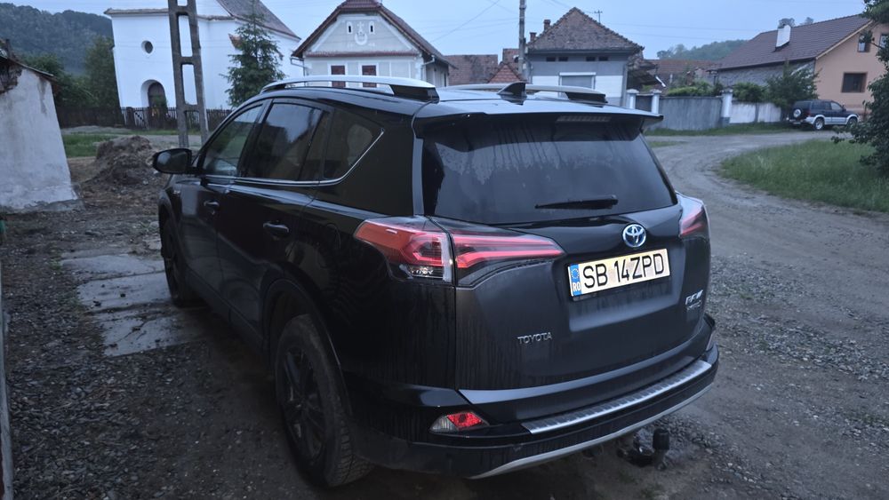 Toyota RAV4 Hybrid 4x4 (AWD-i) – Model 2018 – Full Piele / 360°
