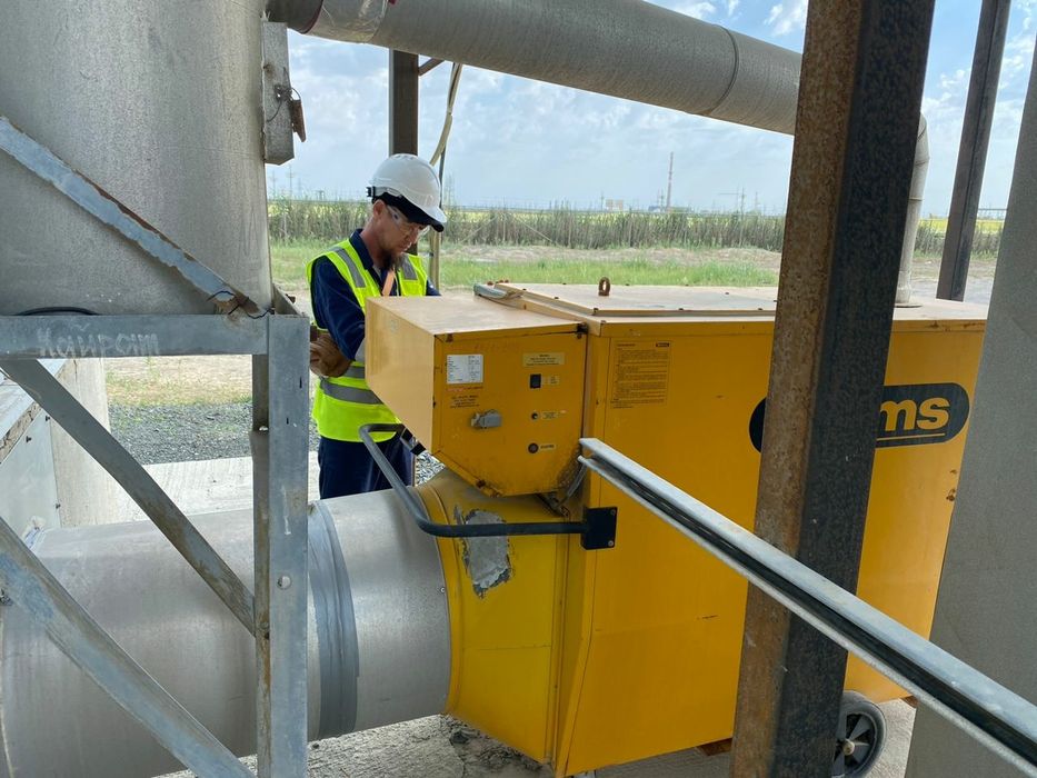 Ремонт Атырау Холодильников. По городу номер один Мастер Асок!