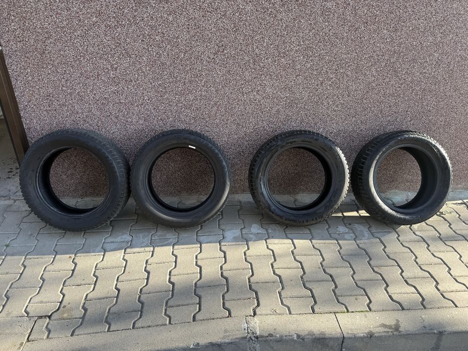 Зимни гуми 205/55/16 Good year Ultra grip 9