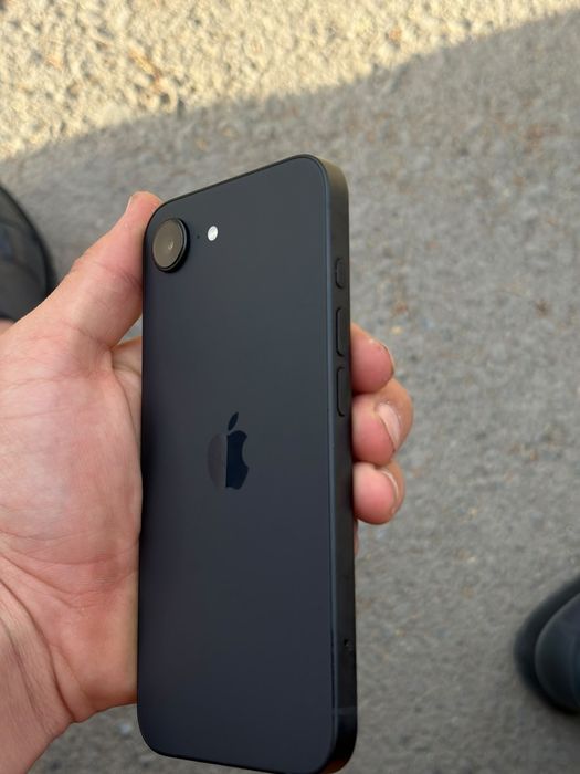 iPhone 16e 128gb 96емкость