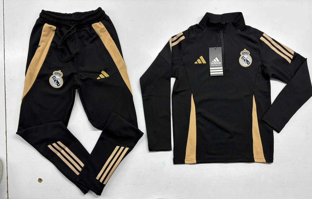 Детски футболни екипи