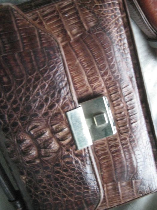 Дорожные КОФР для Костюмов Италия Воловья Кожа и Крокодил Барсетки