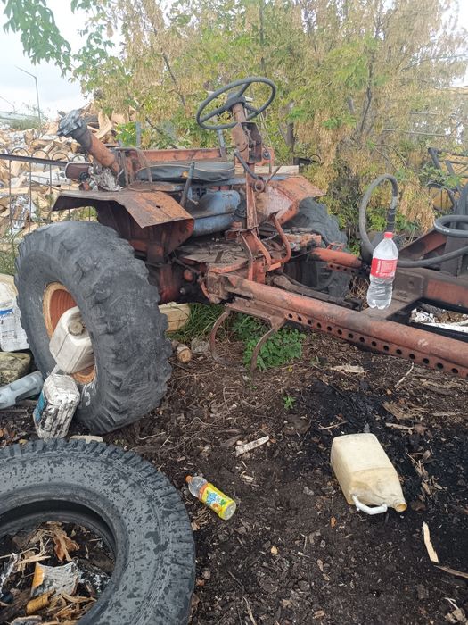 Продам трактор т-16