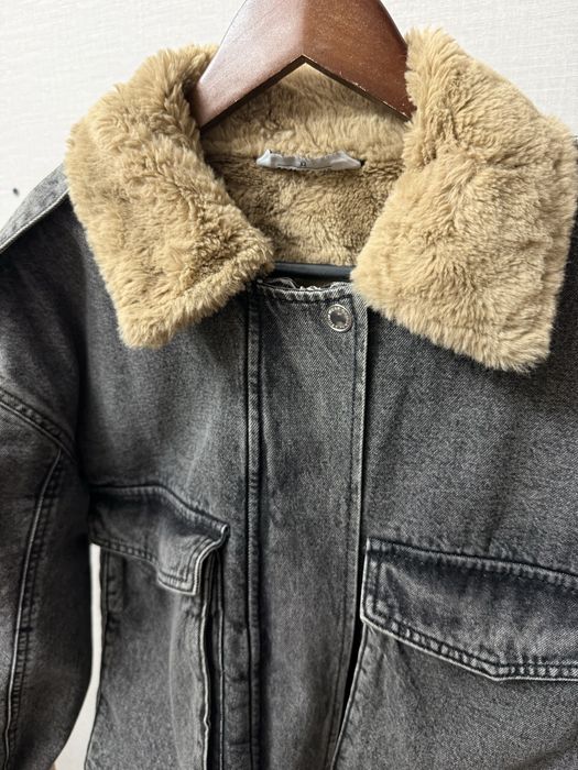 Продам женскую куртку