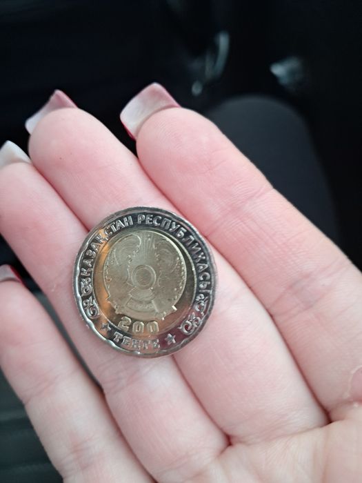 Продам колекционную монету