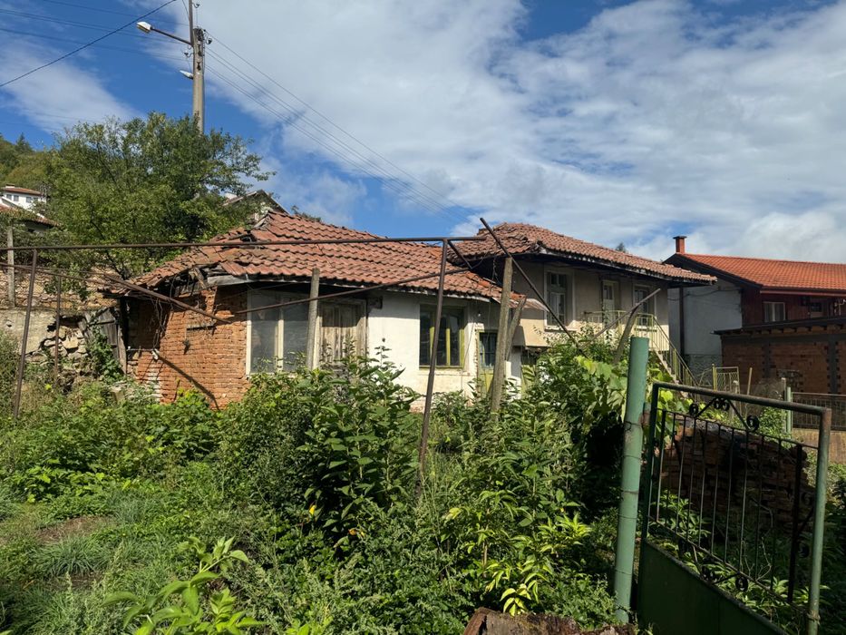 Продава се Къща в София, Орландовци - 1175 кв.м за 49 €/кв.м - Снимка #6