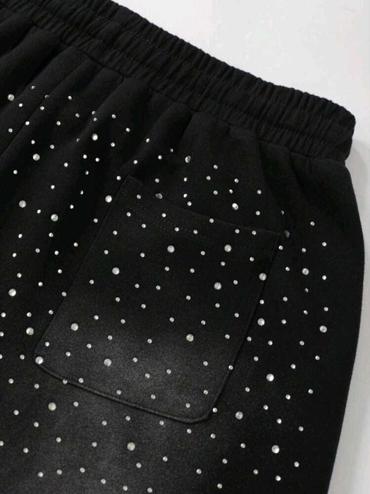 Pantaloni scurți bărbătești cu pietre aplicate