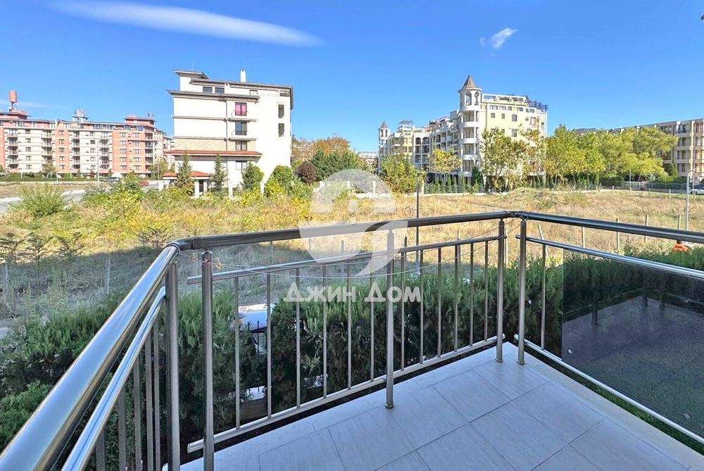 Просторен едностаен апартамент в к-с „Вип Вижън“, к.к. Слънчев бряг