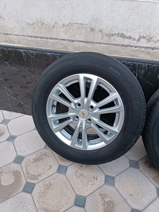 Cobalt Diska balon Sotiladi Holati ideal 195 65 R15