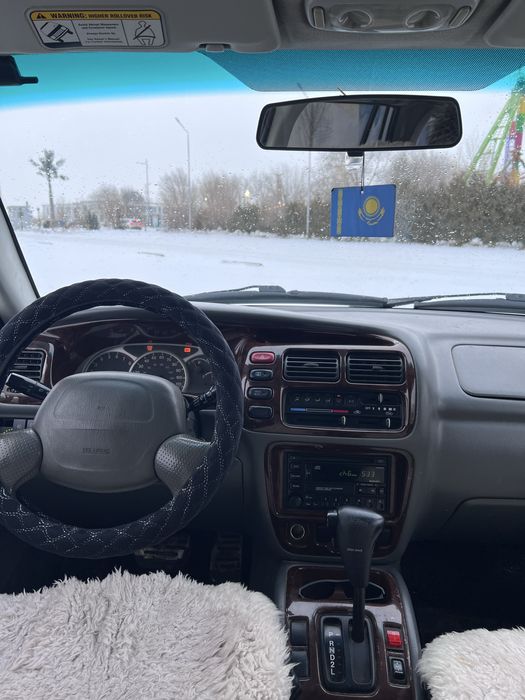 Продам Suziki Grand Vitara XL7