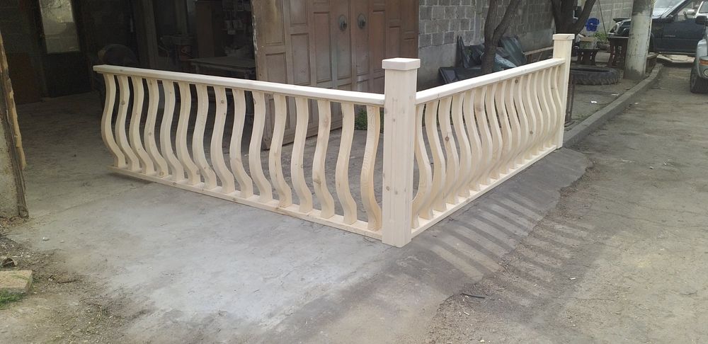 Деървен парапет по поръчка