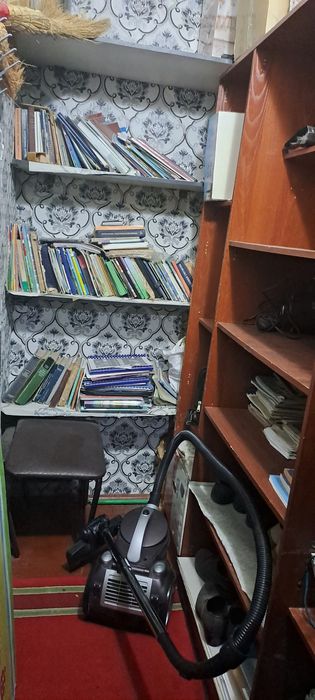 Сергели-4. 4/5/5. Ўзимники. автосалон. ҳолати яхши.