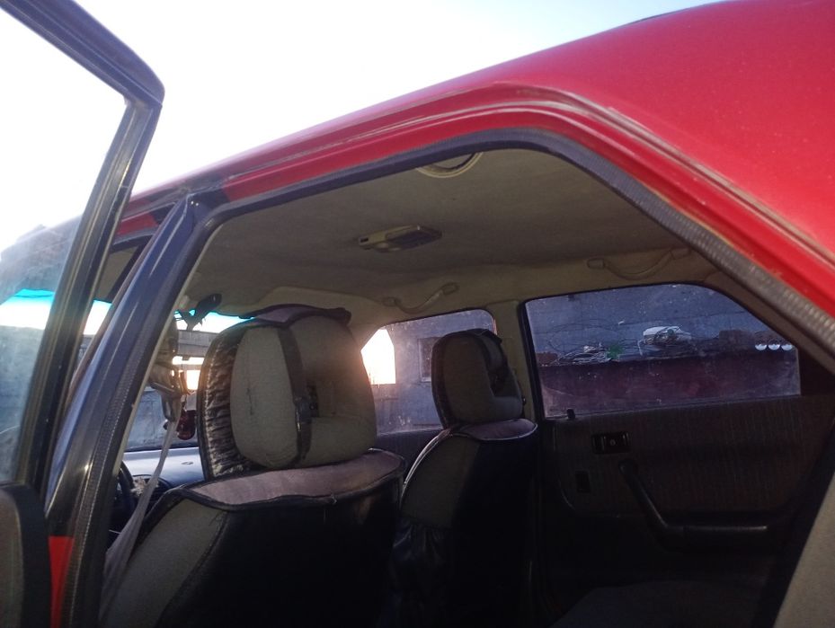 Продам mazda 323F