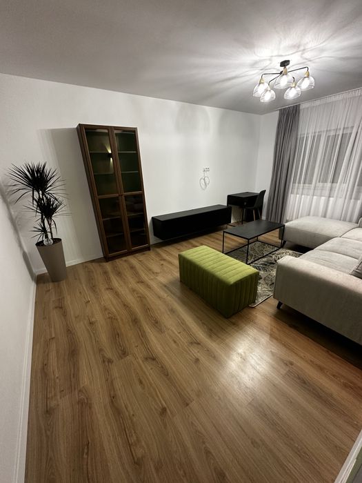 Inchiriez apartament 2 camere republicii et 1