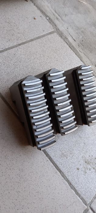 Продам кулачки на токарный патрон