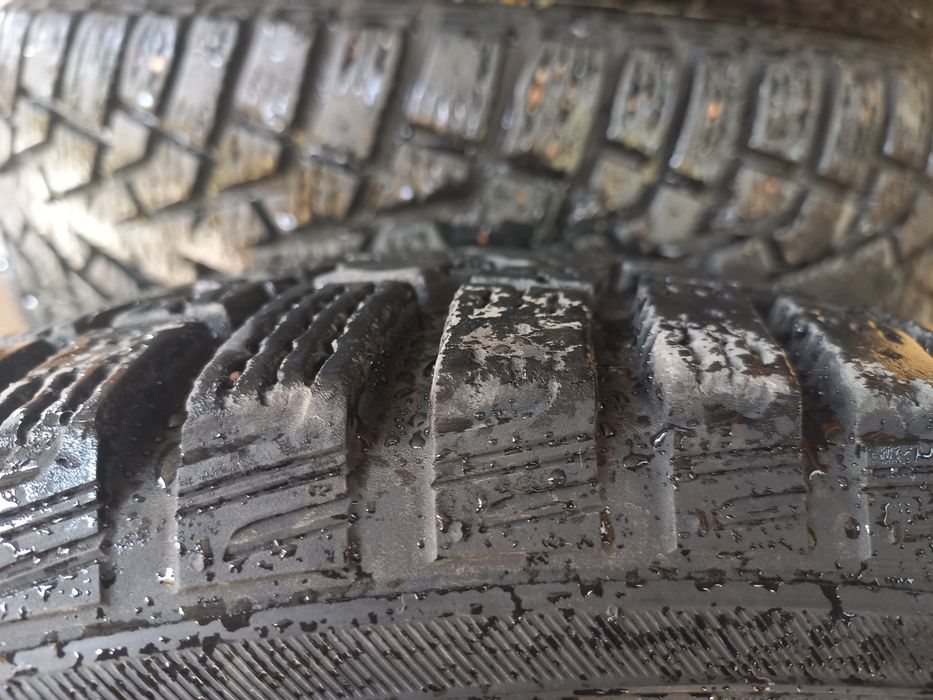 Продам шины Maxxis 205. 65.R- 16