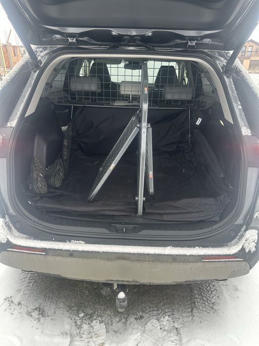 Grilaj separator Trav All transport catei portbagaj ptr Toyota Rav 4