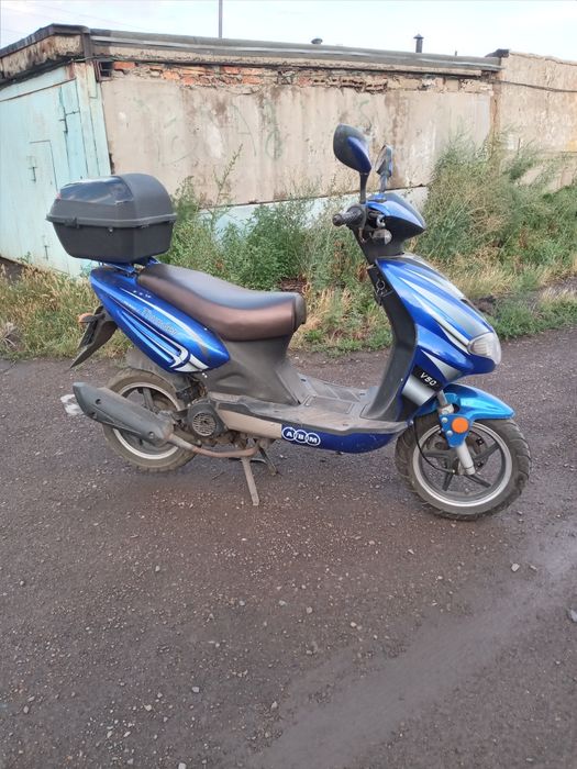 Продам скутер 80 кубов