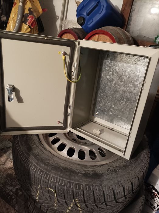 Метално електротабло