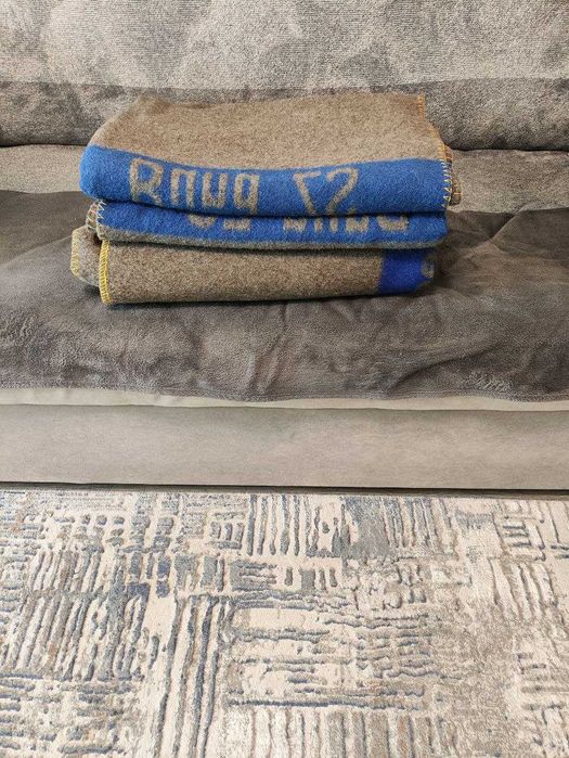 Пледы (200х130) и (100х150) натуральная шерсть (Германия)