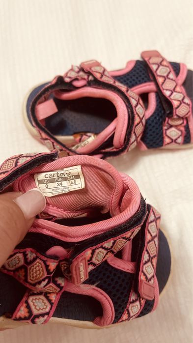 Обувь Carters на 1.5-2 года. 22 и 24 размеры