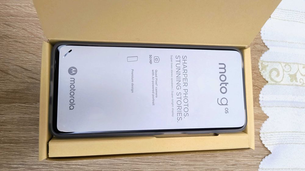 Чисто нов телефон Motorola g 05