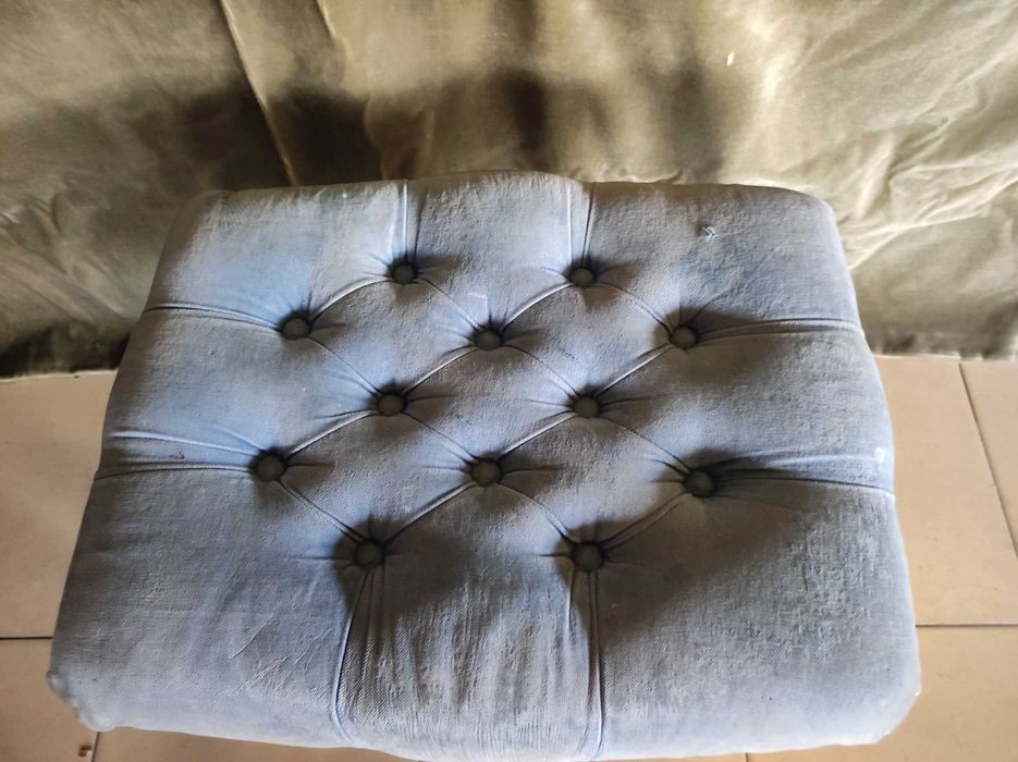 Taburet mic pentru salon sau living