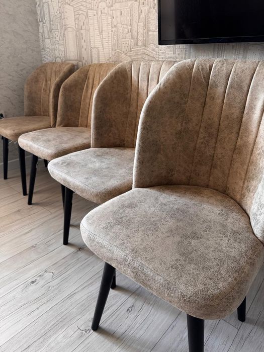 Продам стол со стульями