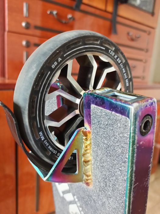 Трюковой самокат Limit