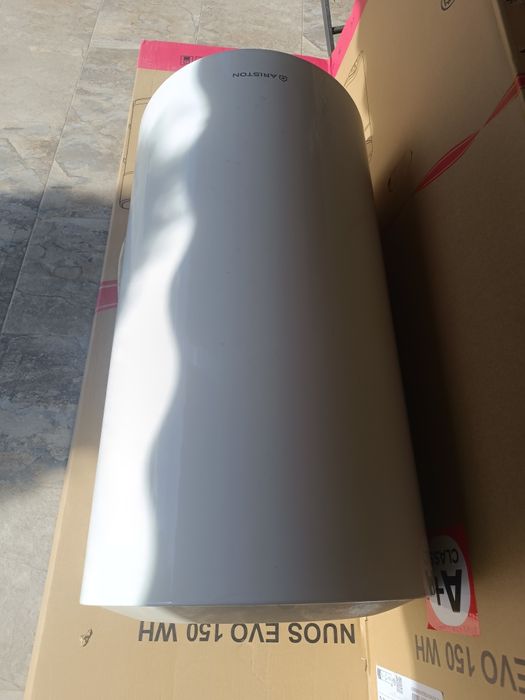 Vând Boiler electric Ariston Ecco 100l