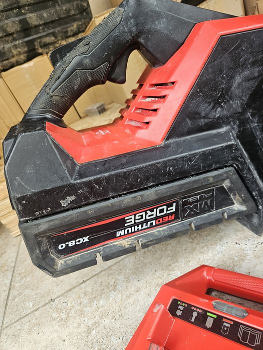 Drujba beton milwaukee acumulator