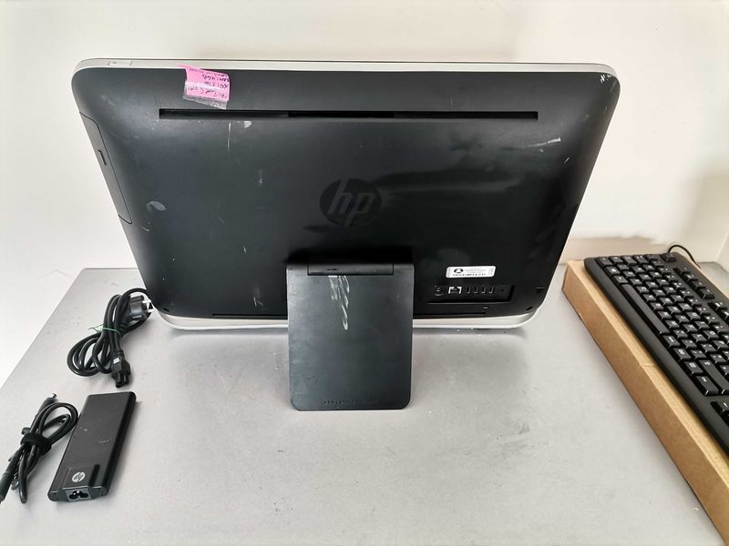 Настолен компютър - HP pavilion 23 / I3-4130
