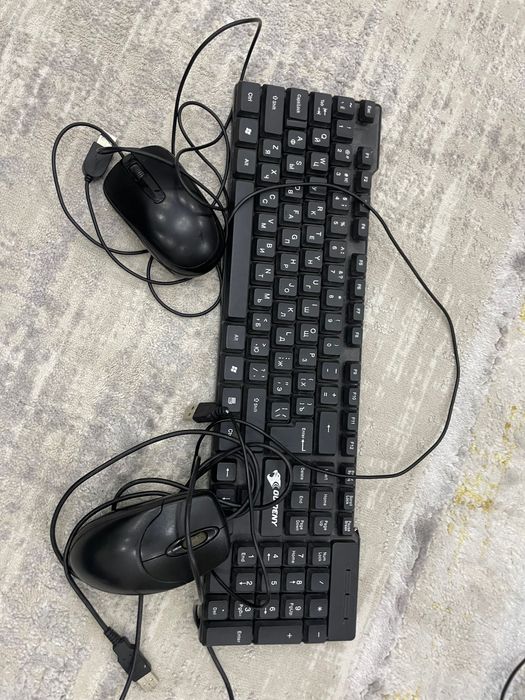 колонки и компьютерные акксесуары