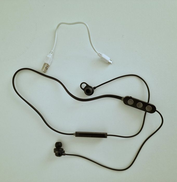 Casti Skullcandy Bluetooth