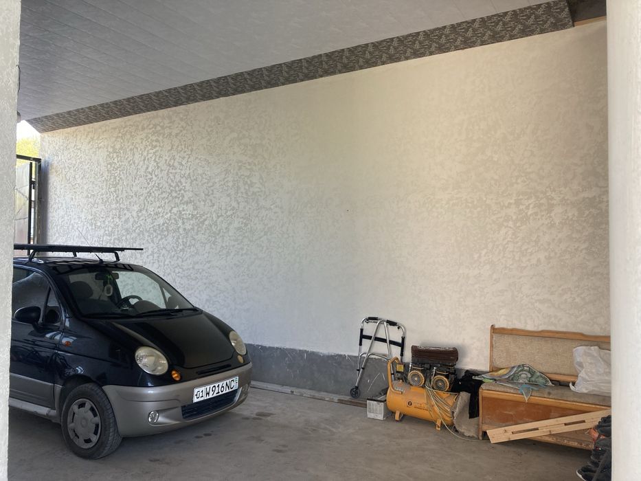 Zangiota tumani 4 sotix 4 xona tayor uy sotilad