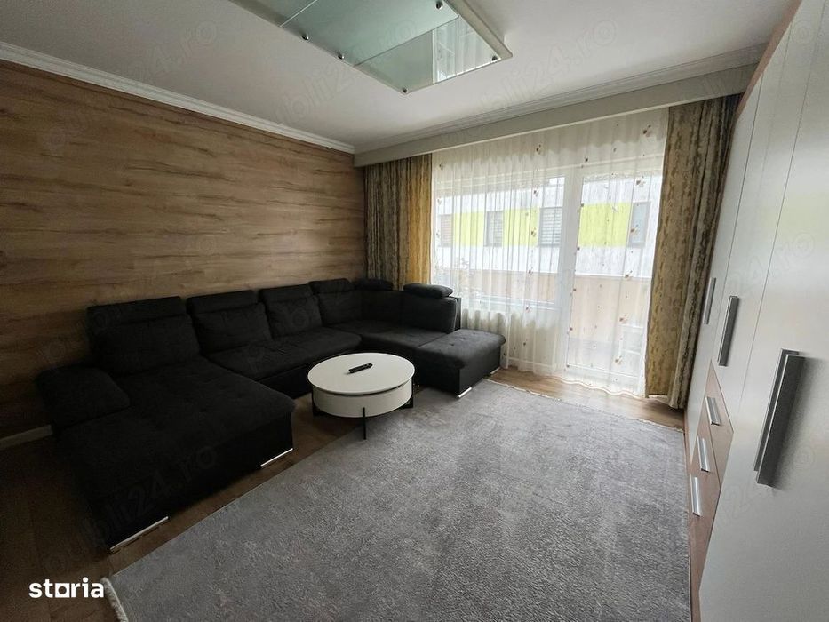 Apartament 2 camere decomandate, balcon, etaj intermediar, parcare — fotografia 1