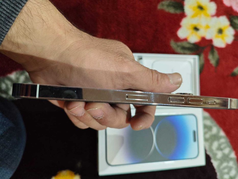 Продам Айфон 14 про макс 128 гб