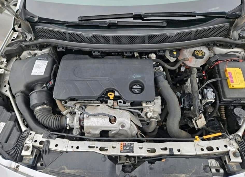 Vând opel astra 2020