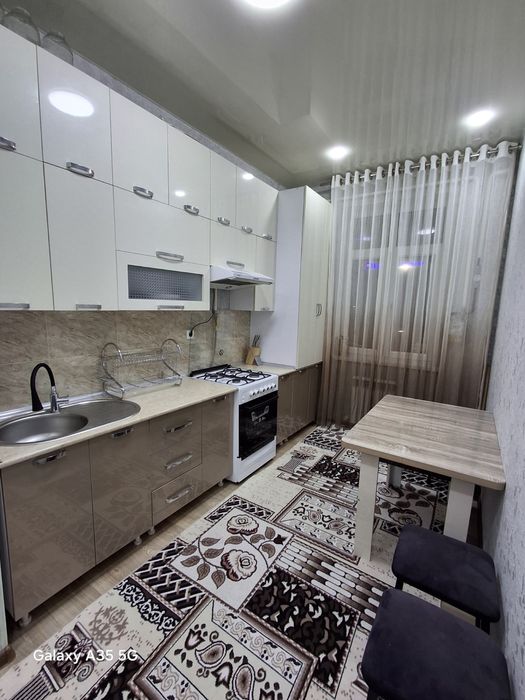 Ц2 Алайский базар Габус 3/3/8 120 м2 квадрата