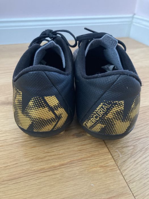 Nike Adidas Оригинални бутонки