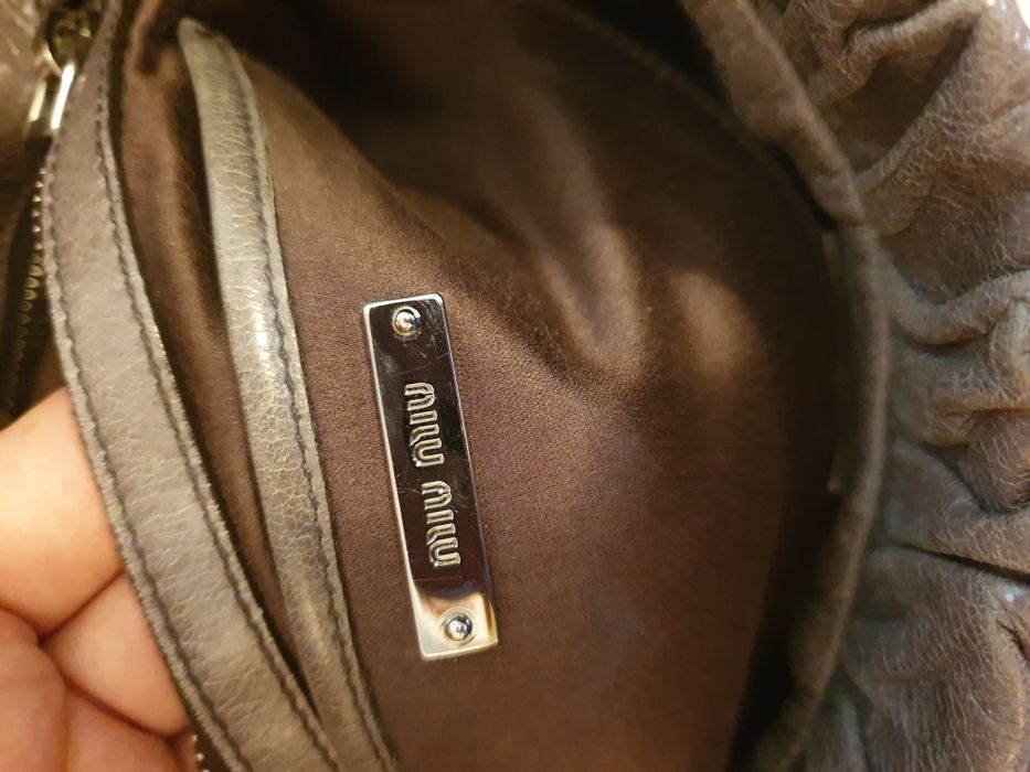 Оригинална чанта от естествена кожа Miu Miu by Prada