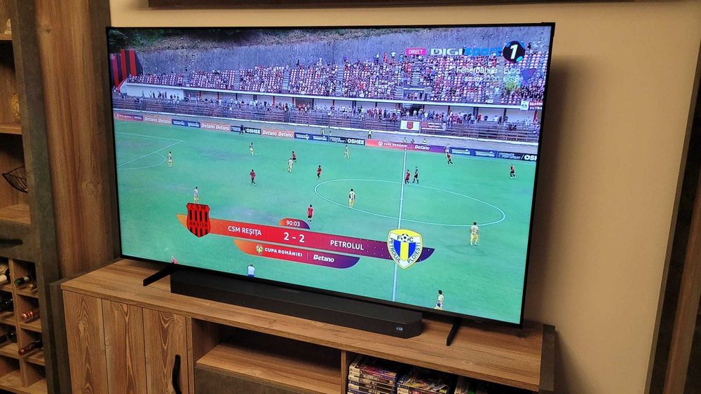 Televizor Samsung 75” (189 cm) – stare excelentă, ca nou