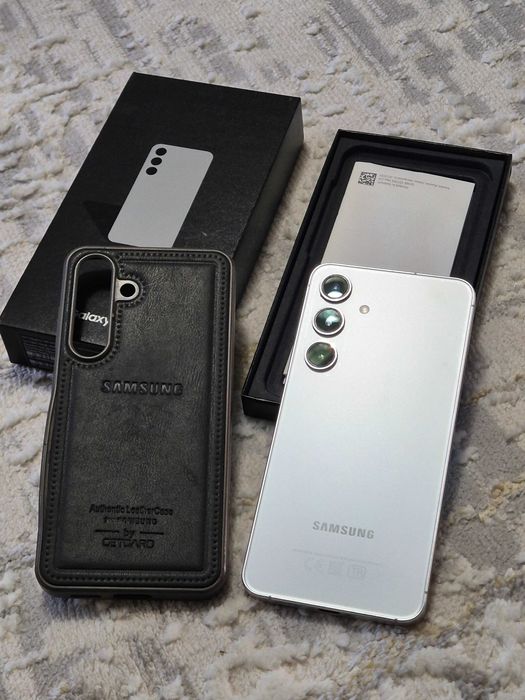 Продам Samsung s24 white