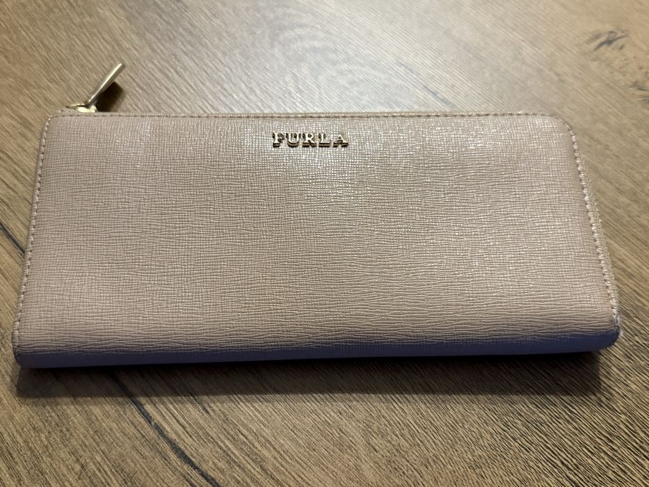 Портмоне Furla естествена кожа