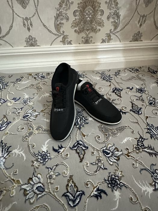 Кроссовки мужские