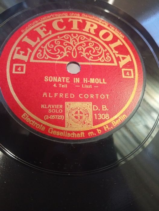 Discuri  vinil vechi  gramafon rar ieftin .obiecte de colecție.