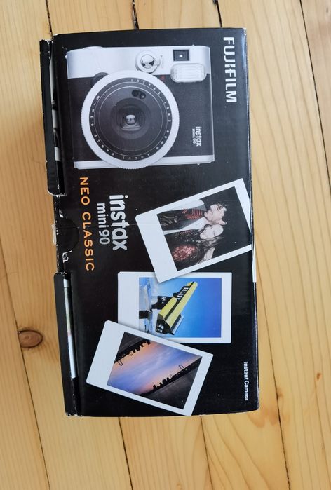 Фотоапарат за моментни снимки Fujifilm Instax Mini 90 Neo classic