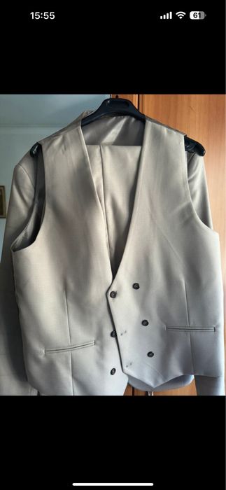 Costum Bej marimea M/L